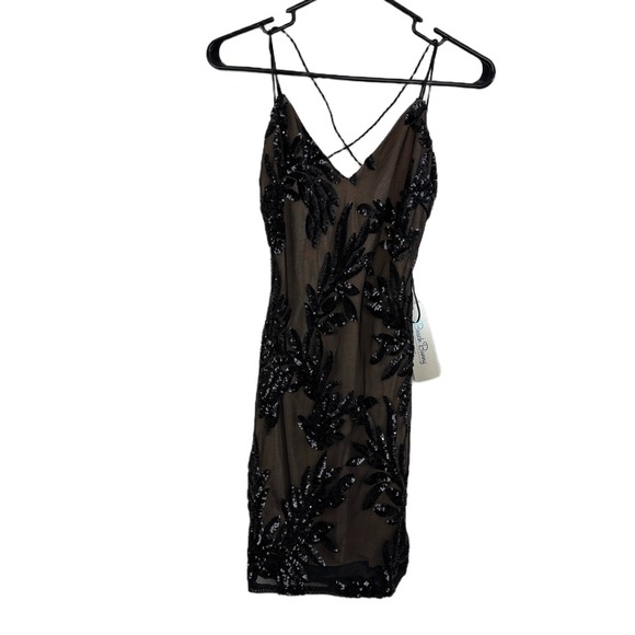Beach Bunny Dresses & Skirts - Beach Bunny Swimwear Dress Womens Medium Black Sequin Crossback Mini Dress